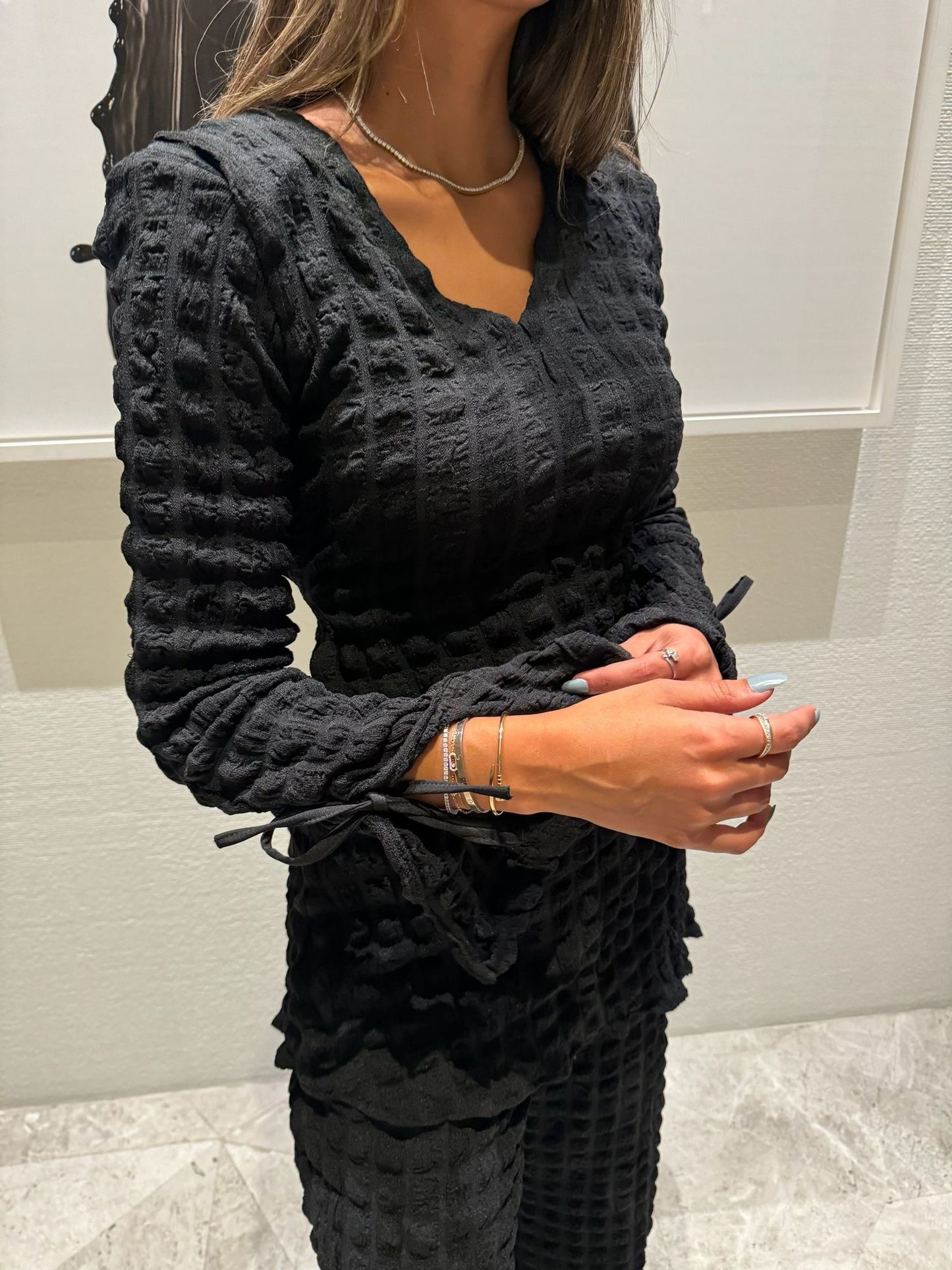 Black set