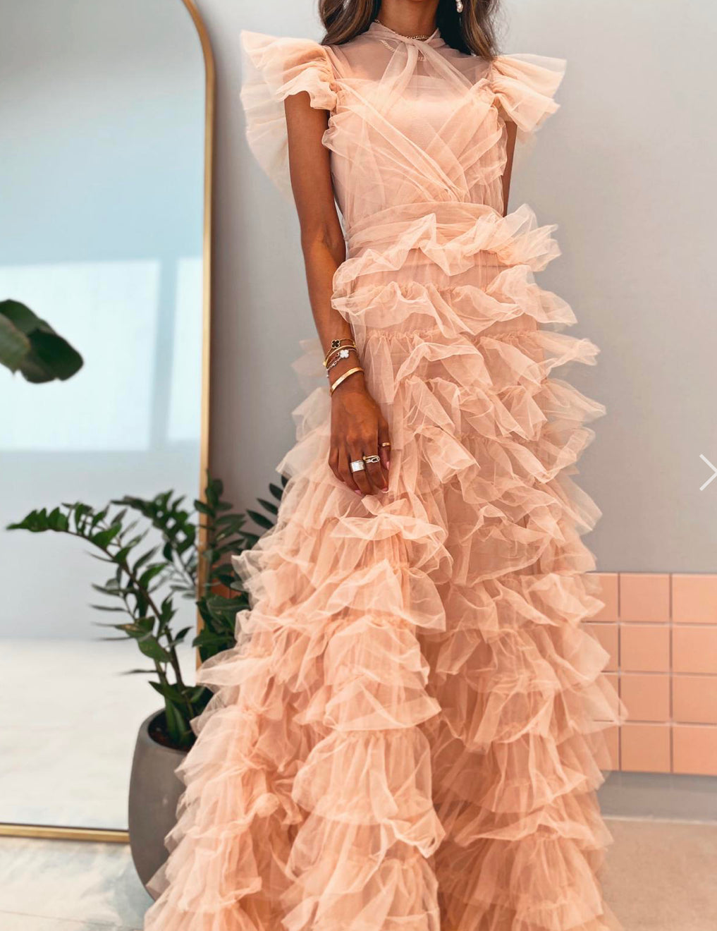 Ruffle dress - Nude
