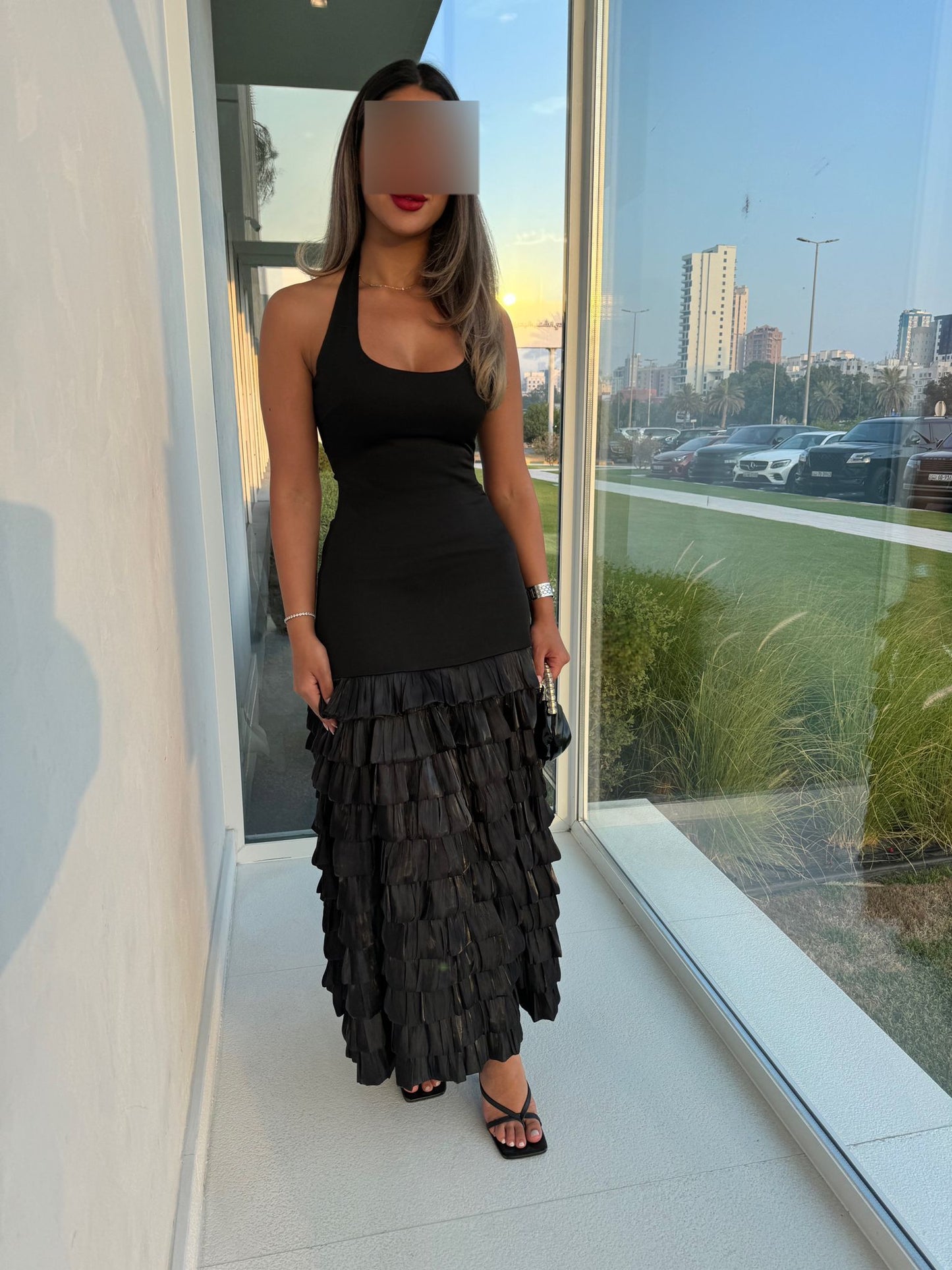Black ruffle