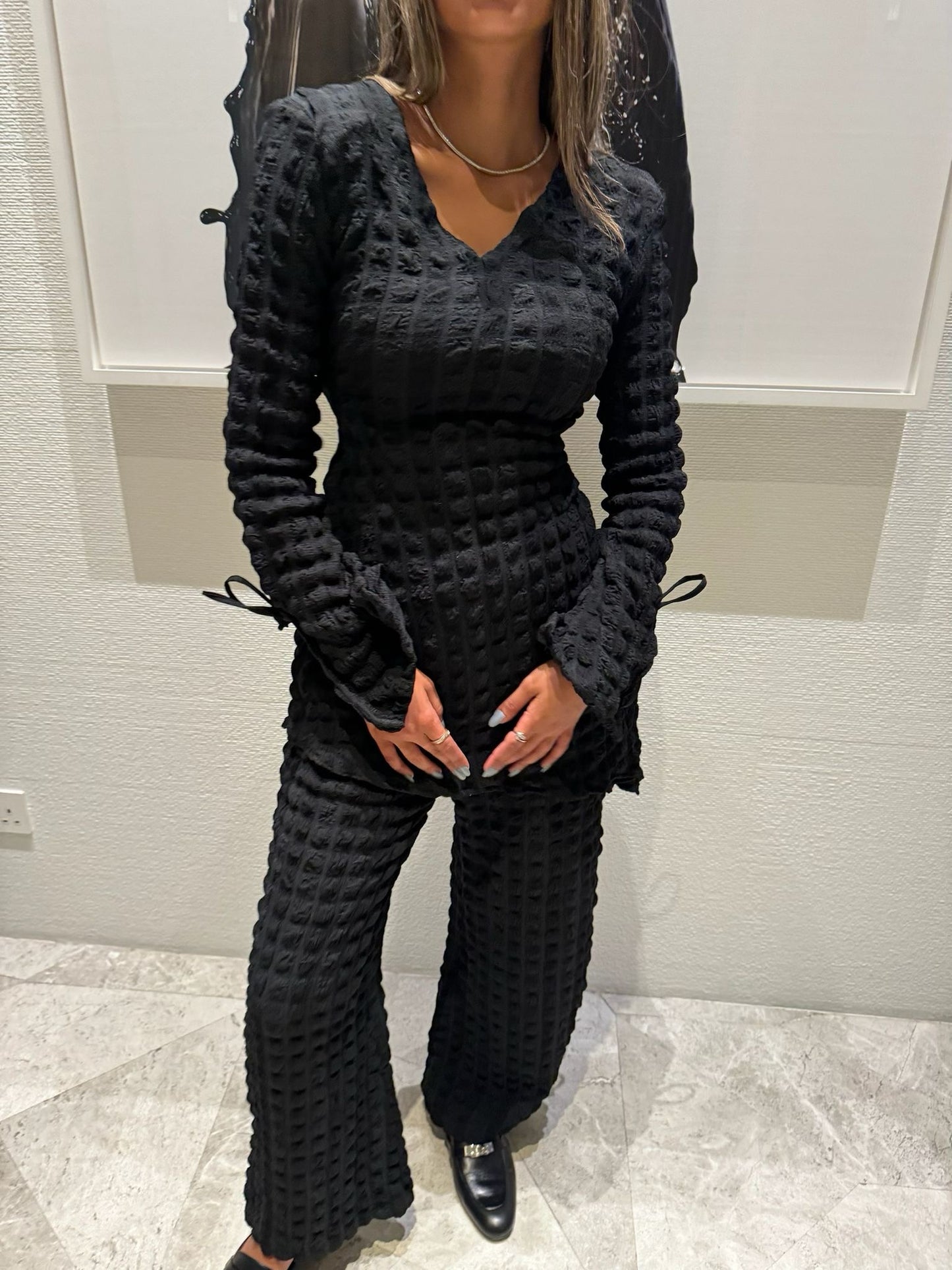 Black set