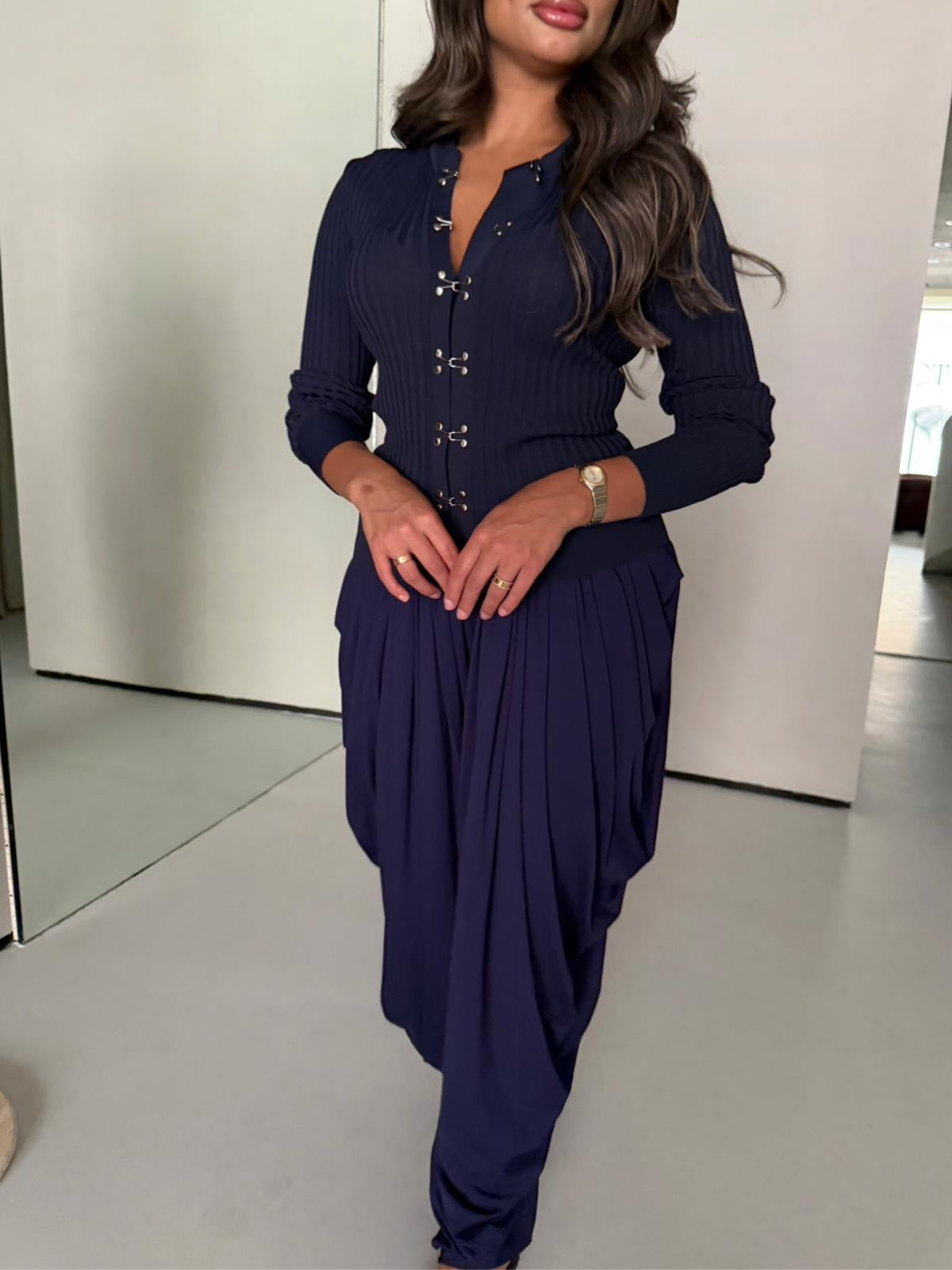Navy chine