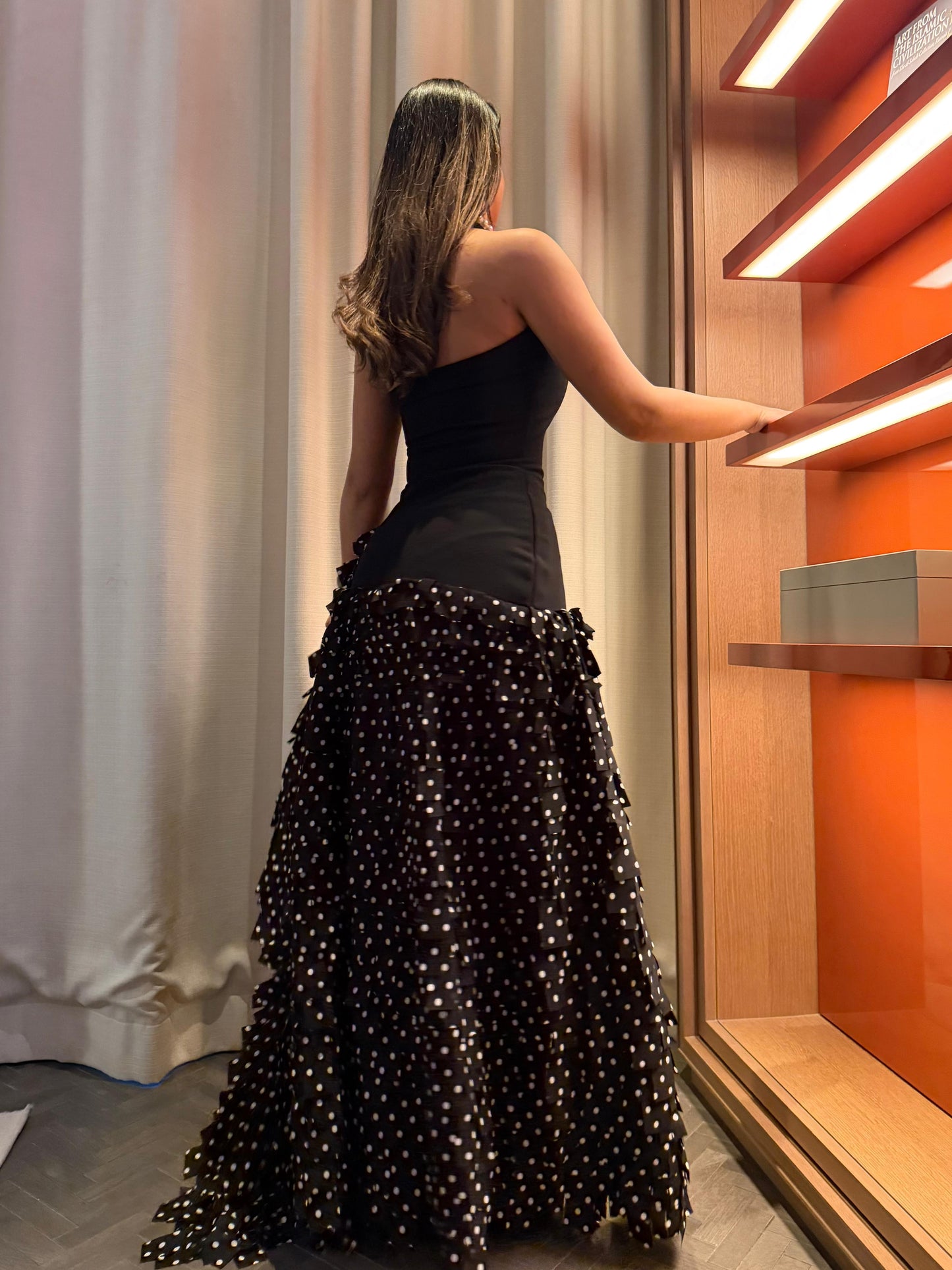 Polka dots reffle