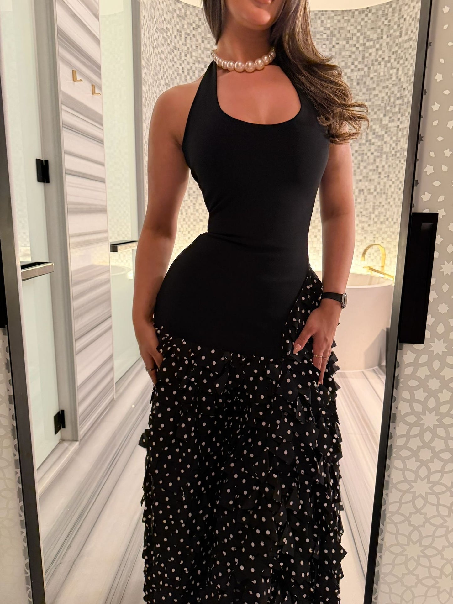 Polka dots reffle