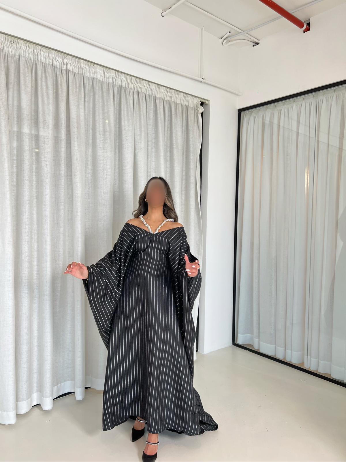 Luna - shinny black linen
